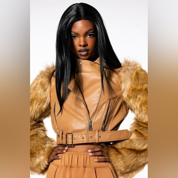 NWT Azalea Wang Cropped Nollie Faux Fur Arms Beige Moto Jacket Size XL - Picture 2 of 8